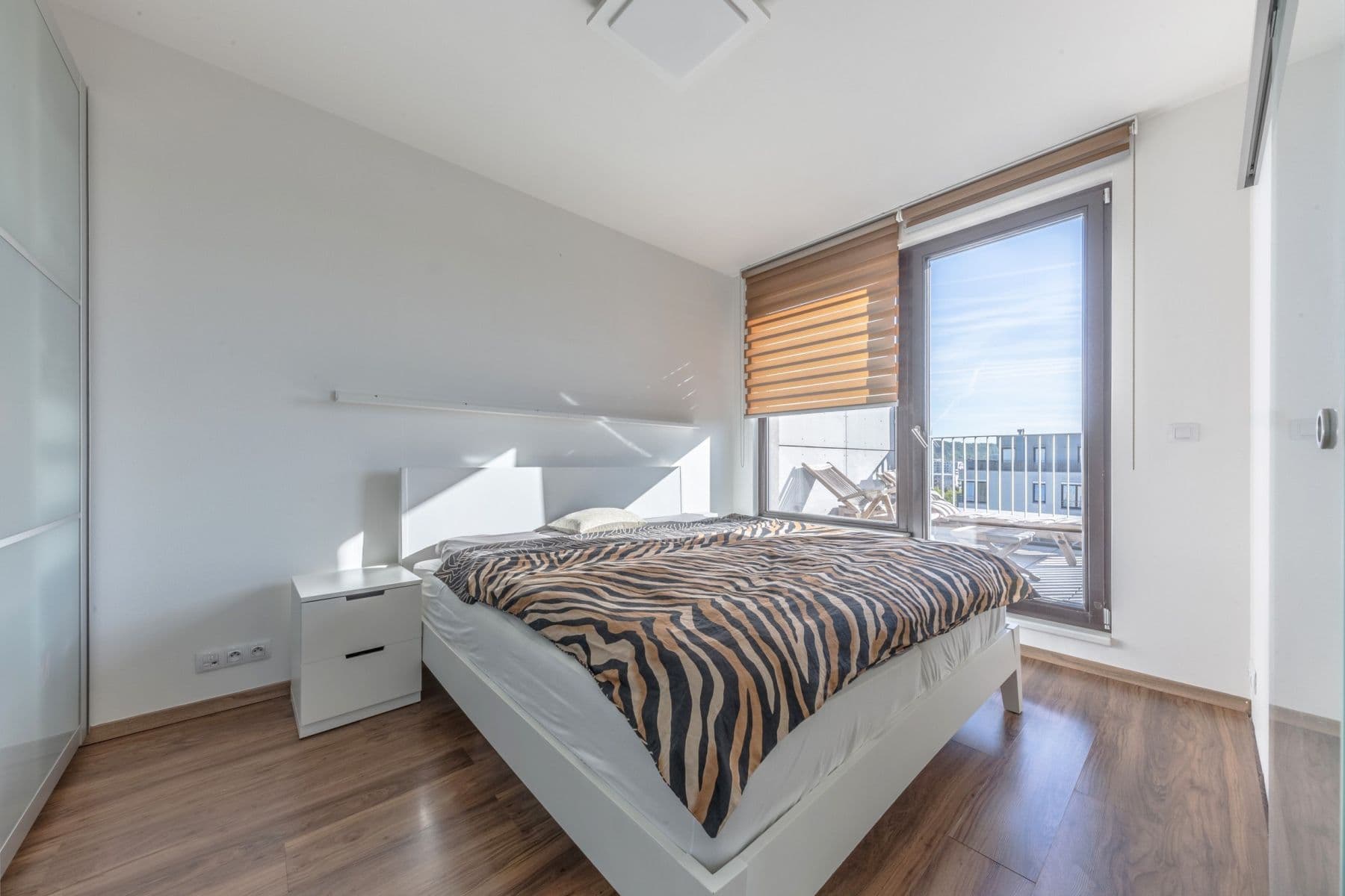 Prenájom bytu 50 m², Sousedíkova Rezidence nad Rokytkou, Praha, Praha Prenájom bytu 50 m², Sousedíkova Rezidence nad Rokytkou, Praha, Praha