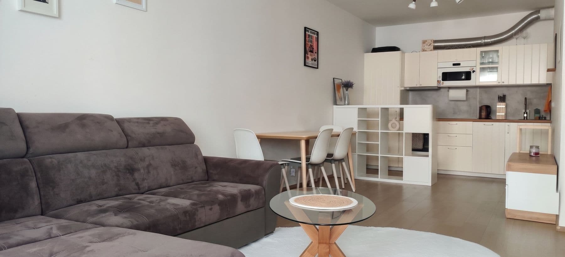 Prenájom bytu 62 m², Walterovo náměstí, Praha, Praha Prenájom bytu 62 m², Walterovo náměstí, Praha, Praha