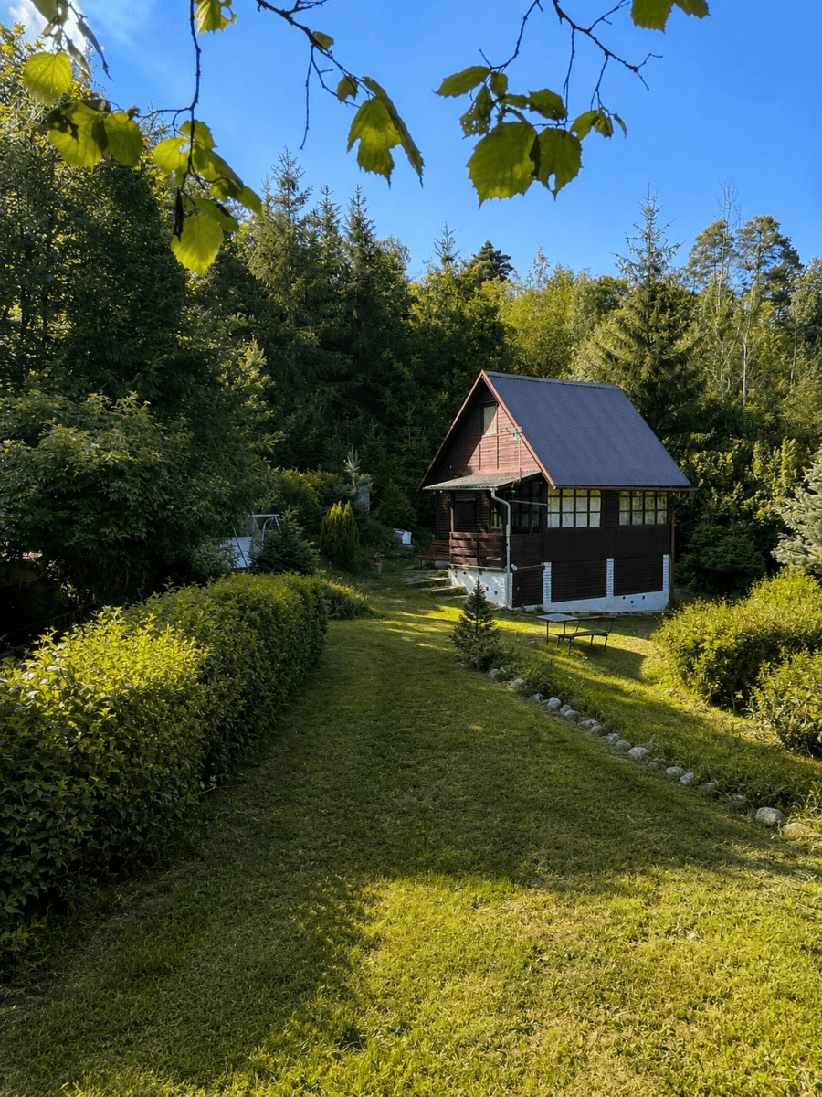 Predaj rekreačného objektu 42 m², pozemok 1.157 m², Čížová, Jihočeský kraj Predaj rekreačného objektu 42 m², pozemok 1.157 m², Čížová, Jihočeský kraj