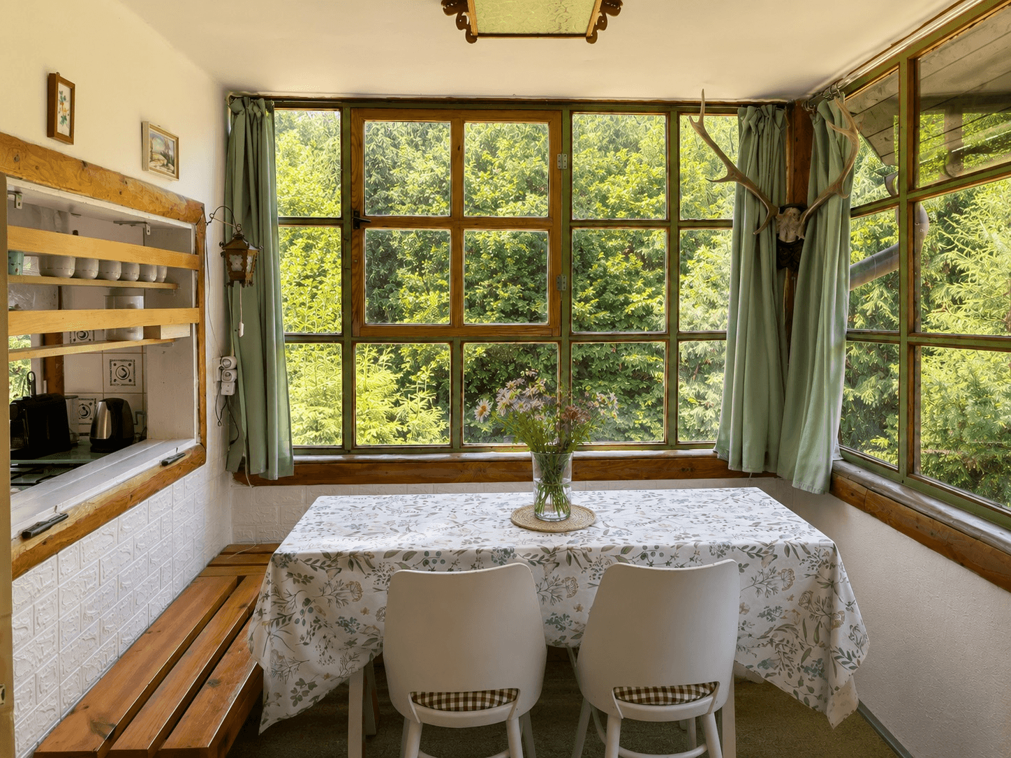 Predaj rekreačného objektu 42 m², pozemok 1.157 m², Čížová, Jihočeský kraj Predaj rekreačného objektu 42 m², pozemok 1.157 m², Čížová, Jihočeský kraj