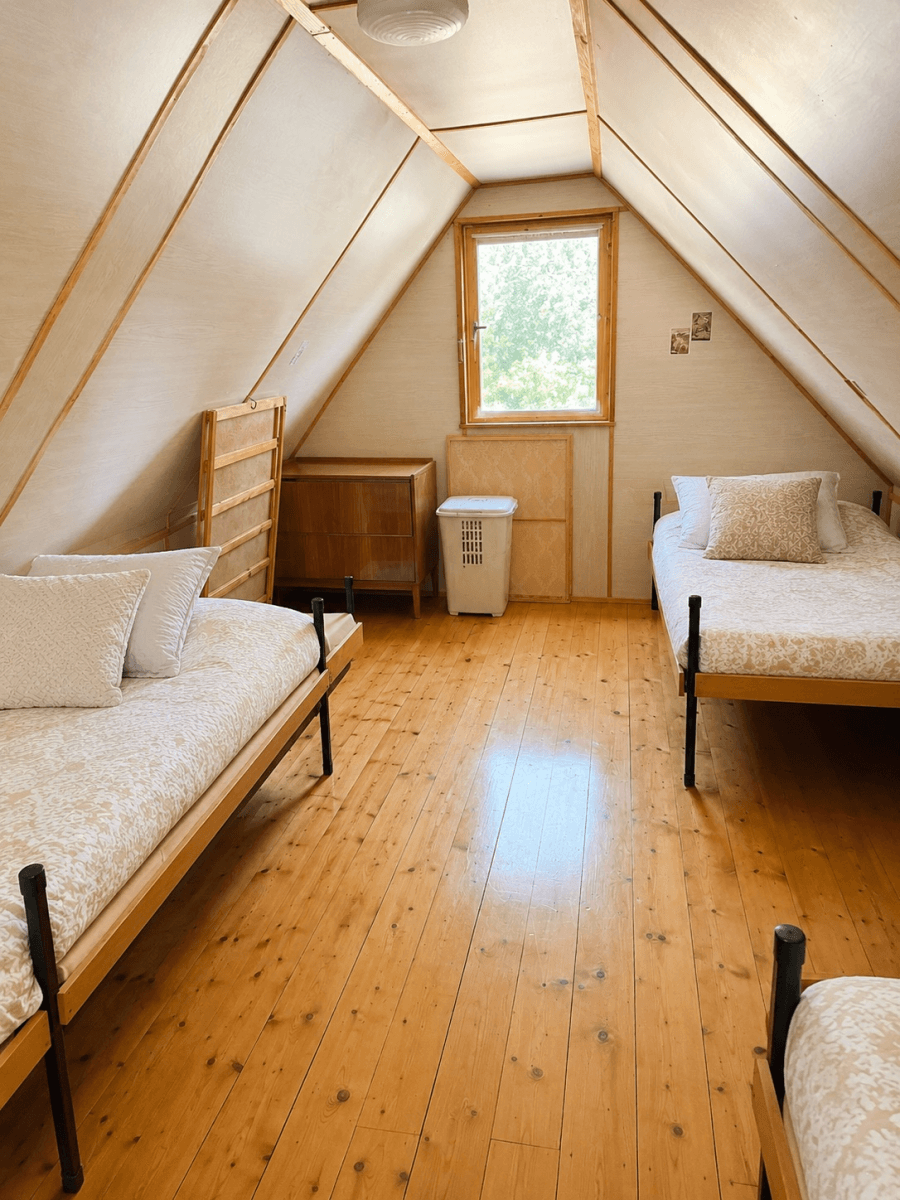 Predaj rekreačného objektu 42 m², pozemok 1.157 m², Čížová, Jihočeský kraj Predaj rekreačného objektu 42 m², pozemok 1.157 m², Čížová, Jihočeský kraj