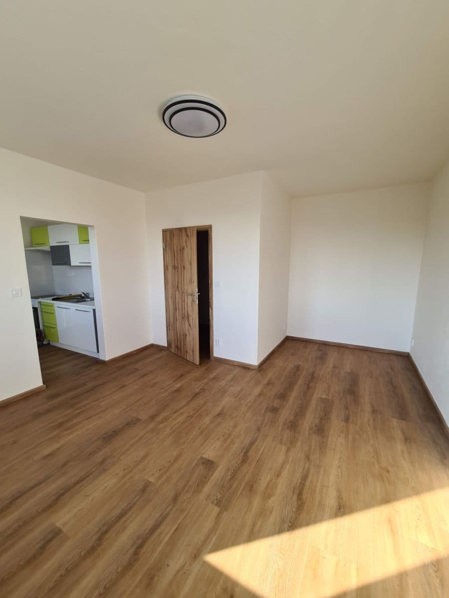 Prenájom bytu 1-izbový 32 m², Trnkova, Olomouc, Olomoucký kraj Prenájom bytu 1-izbový 32 m², Trnkova, Olomouc, Olomoucký kraj