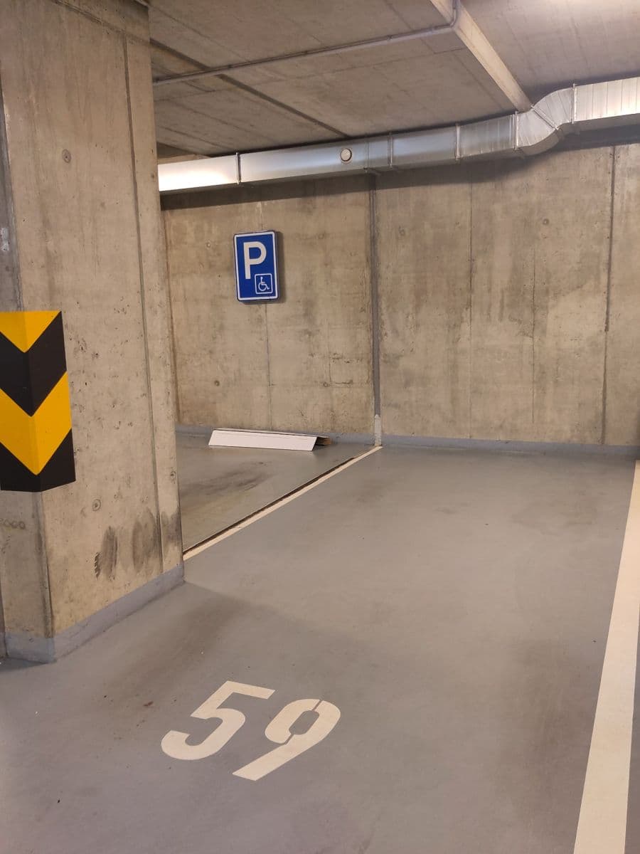 Prenájom bytu 1-izbový 42 m², K Vystrkovu, Praha, Praha Prenájom bytu 1-izbový 42 m², K Vystrkovu, Praha, Praha