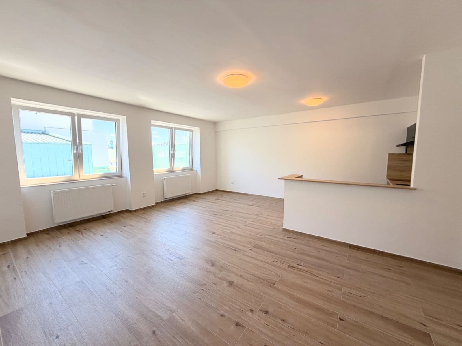 Prenájom bytu 1-izbový 48 m², náměstí doktora Edvarda Beneše, Liberec, Liberecký kraj Prenájom bytu 1-izbový 48 m², náměstí doktora Edvarda Beneše, Liberec, Liberecký kraj