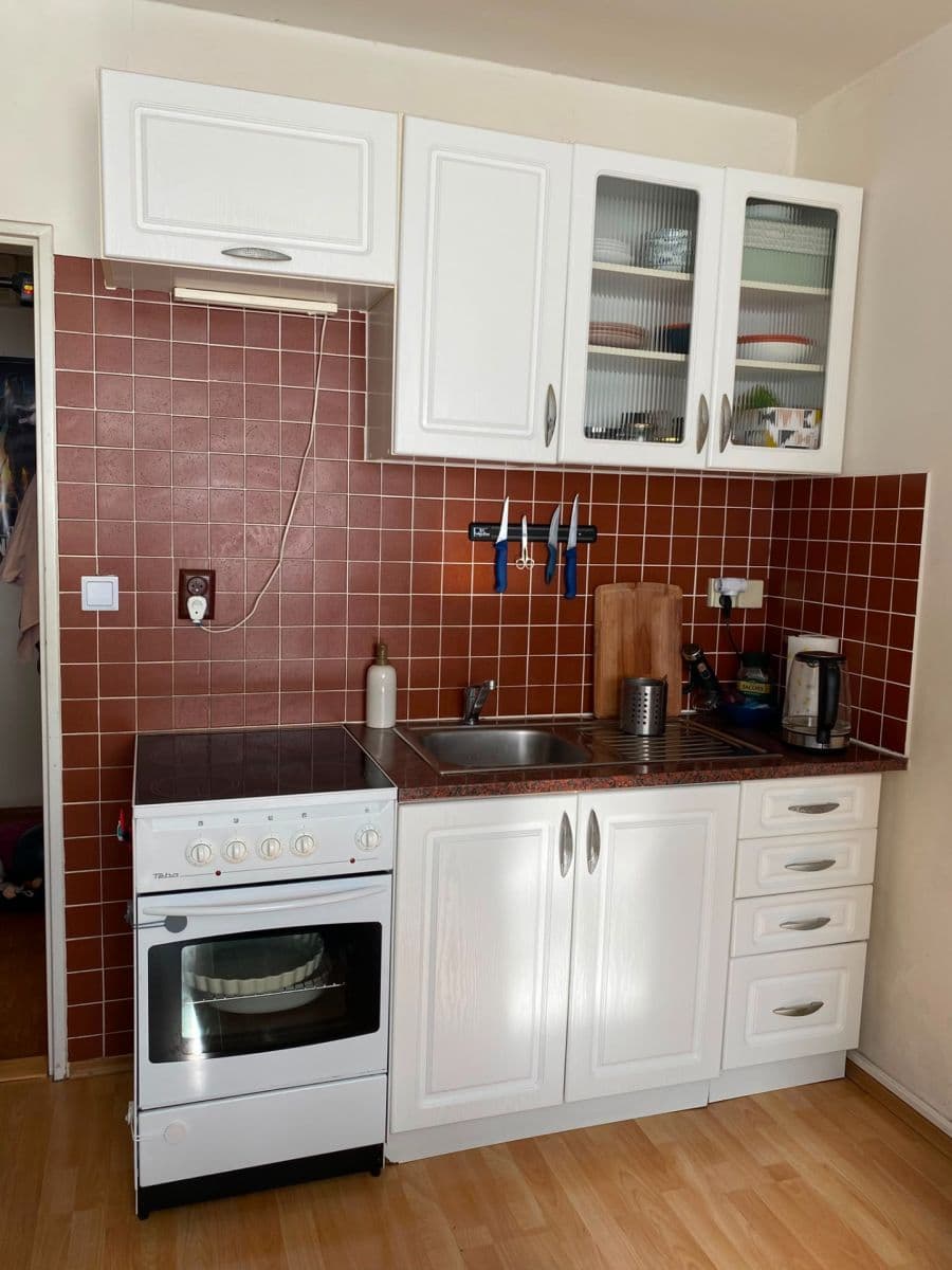 Prenájom bytu 2-izbový 40 m², Bryksova, Praha, Praha Prenájom bytu 2-izbový 40 m², Bryksova, Praha, Praha