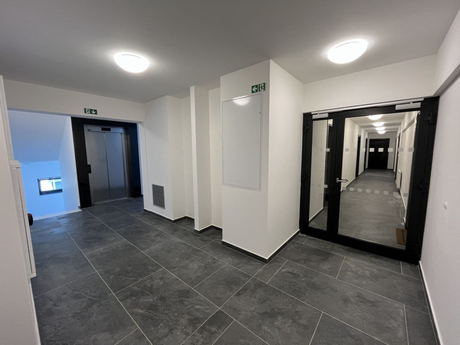 Prenájom bytu 1-izbový 33 m², Třída Jiřího Pelikána, Olomouc, Olomoucký kraj Prenájom bytu 1-izbový 33 m², Třída Jiřího Pelikána, Olomouc, Olomoucký kraj