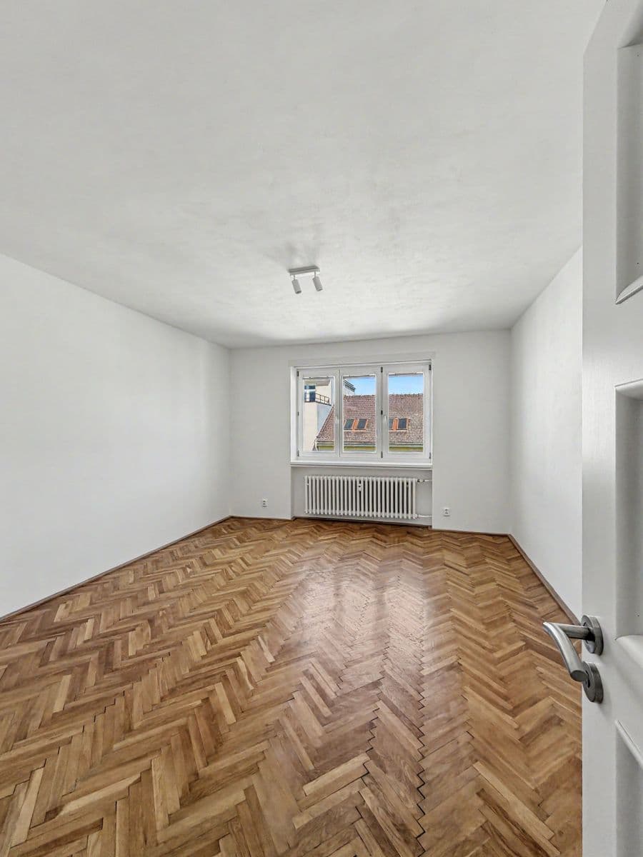 Predaj bytu 3-izbový 86 m², Čápkova, Brno, Jihomoravský kraj Predaj bytu 3-izbový 86 m², Čápkova, Brno, Jihomoravský kraj