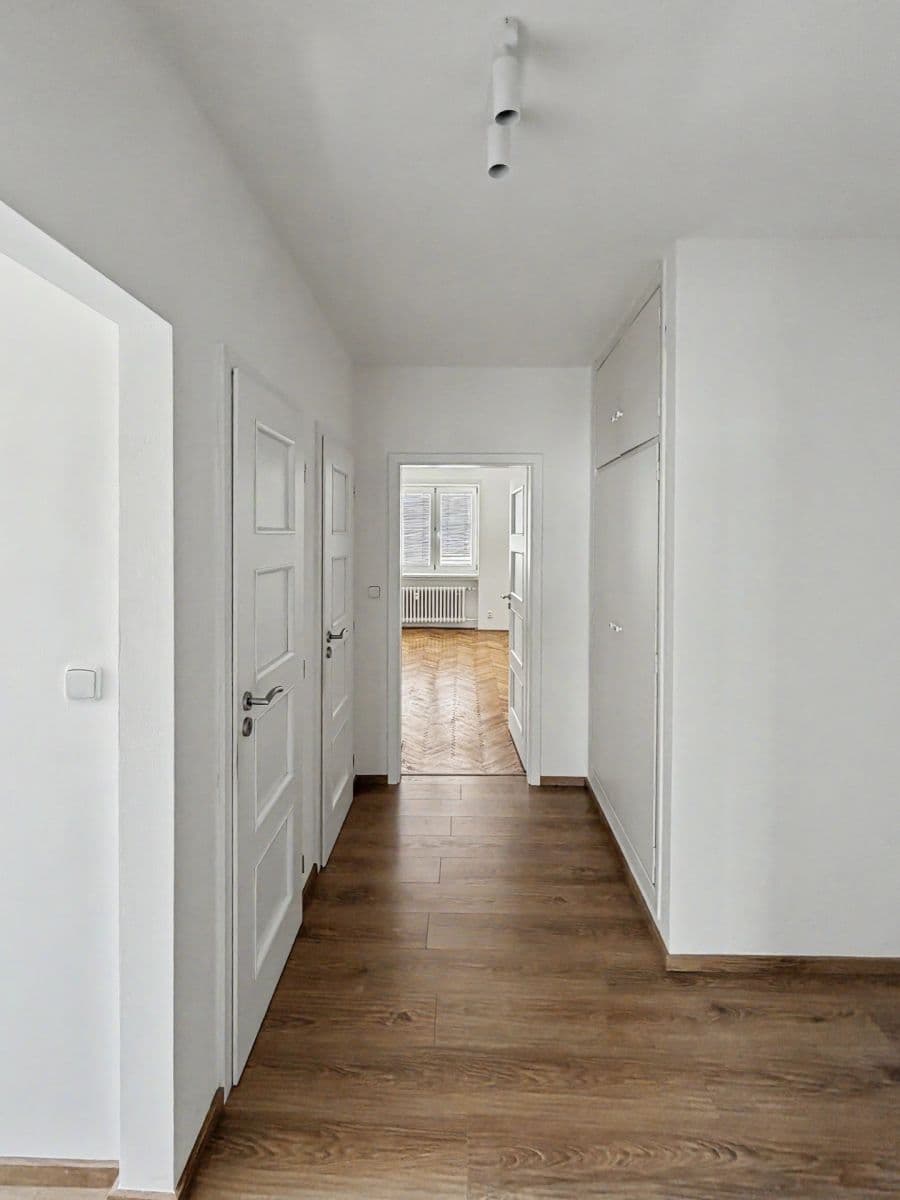 Predaj bytu 3-izbový 86 m², Čápkova, Brno, Jihomoravský kraj Predaj bytu 3-izbový 86 m², Čápkova, Brno, Jihomoravský kraj