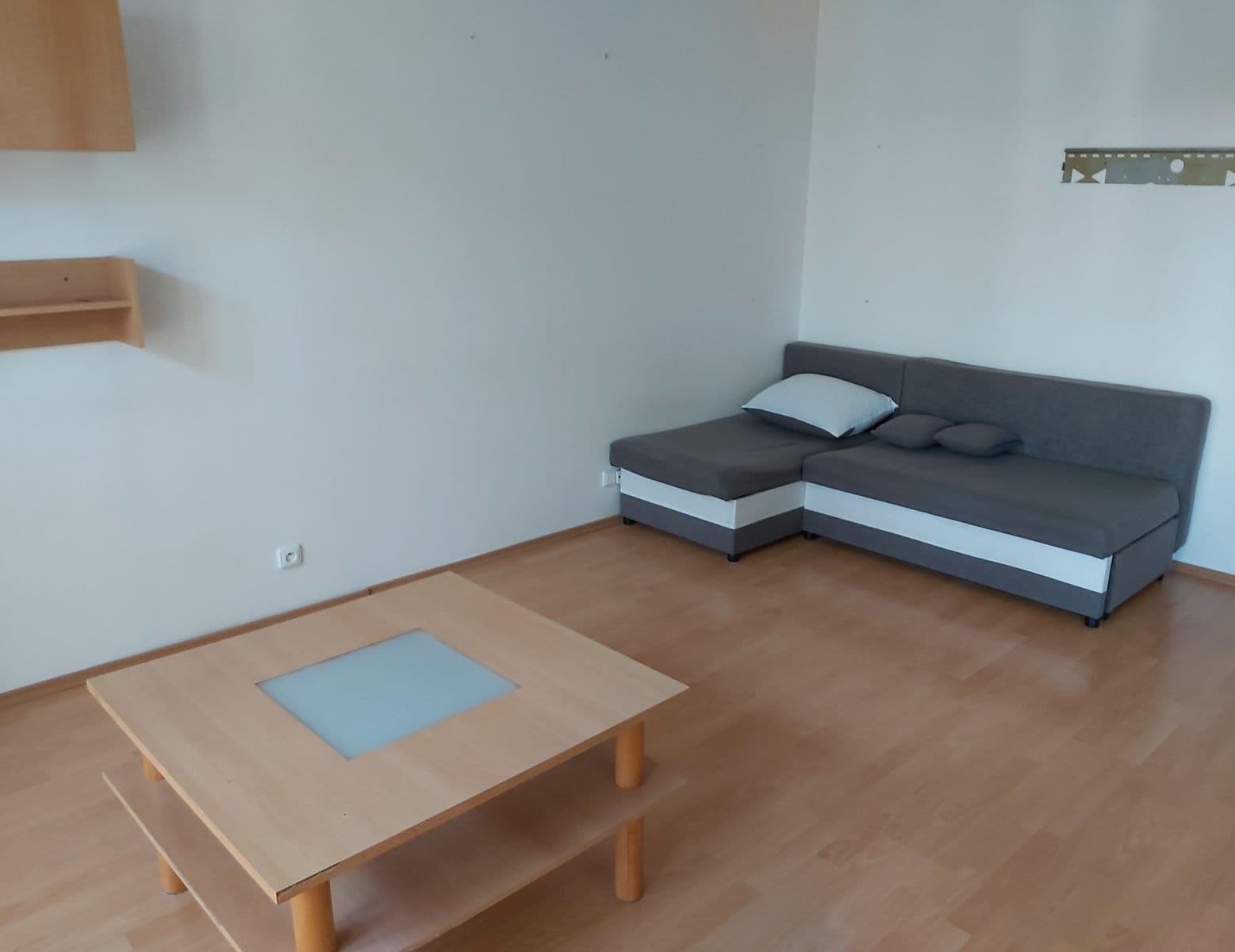 Prenájom bytu 2-izbový 45 m², Okružní, Vestec, Středočeský kraj Prenájom bytu 2-izbový 45 m², Okružní, Vestec, Středočeský kraj