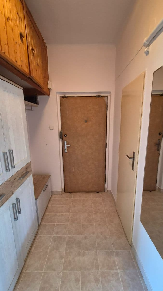 Prenájom bytu 2-izbový 45 m², Šestidomí, Praha, Praha Prenájom bytu 2-izbový 45 m², Šestidomí, Praha, Praha