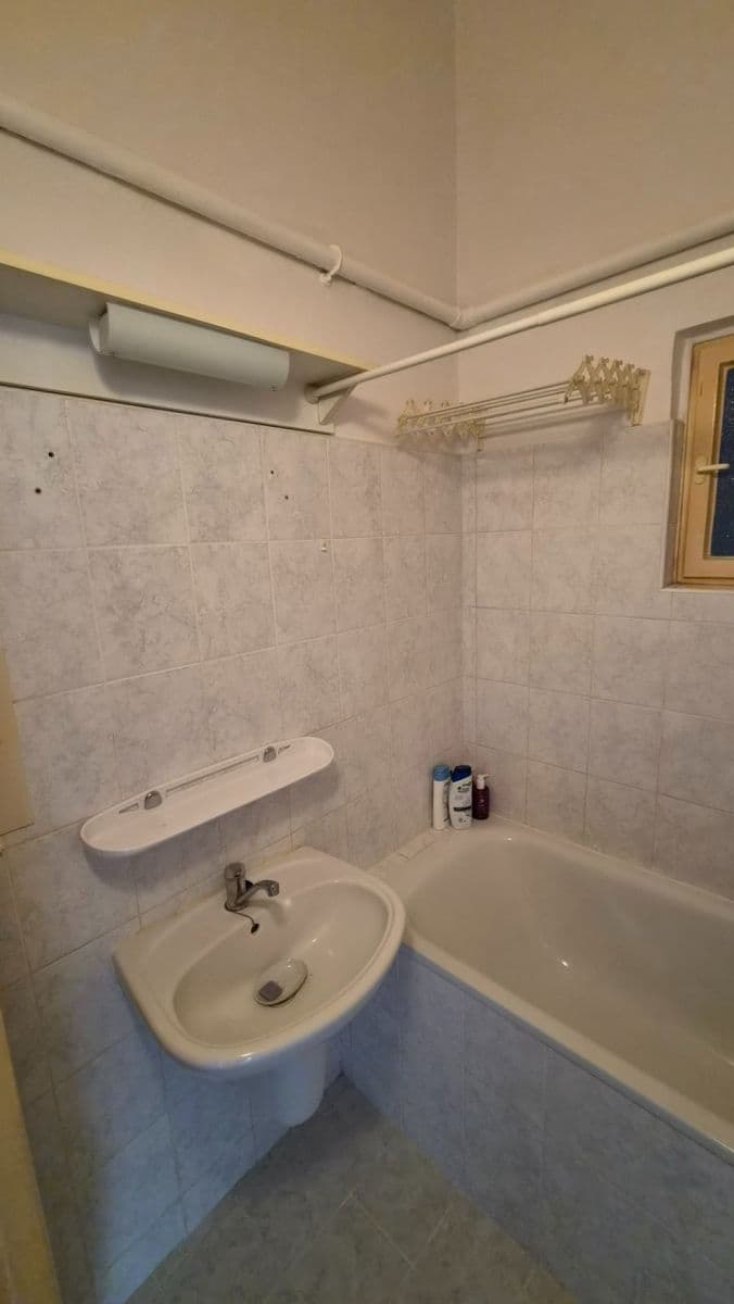 Prenájom bytu 2-izbový 45 m², Šestidomí, Praha, Praha Prenájom bytu 2-izbový 45 m², Šestidomí, Praha, Praha