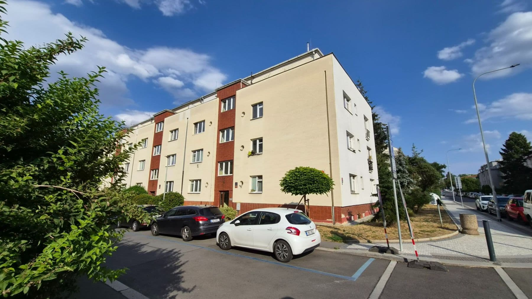 Prenájom bytu 2-izbový 45 m², Šestidomí, Praha, Praha Prenájom bytu 2-izbový 45 m², Šestidomí, Praha, Praha
