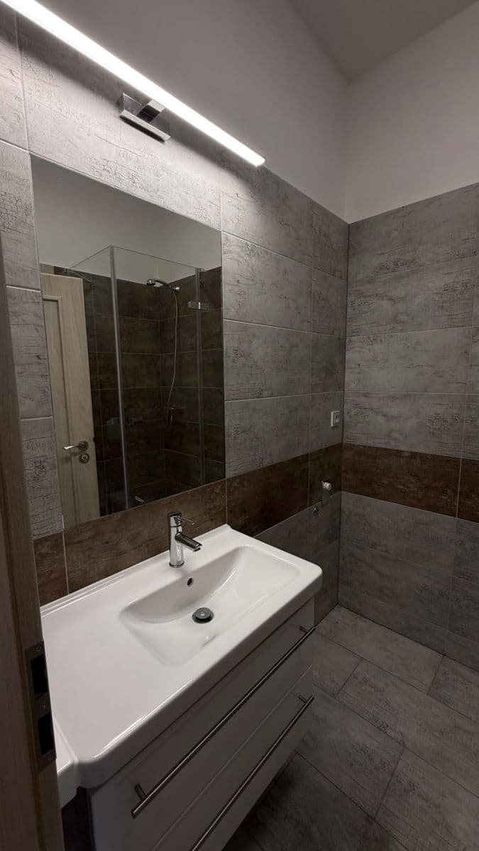 Prenájom bytu 2-izbový 46 m², Železničářská, Jičín, Královéhradecký kraj Prenájom bytu 2-izbový 46 m², Železničářská, Jičín, Královéhradecký kraj