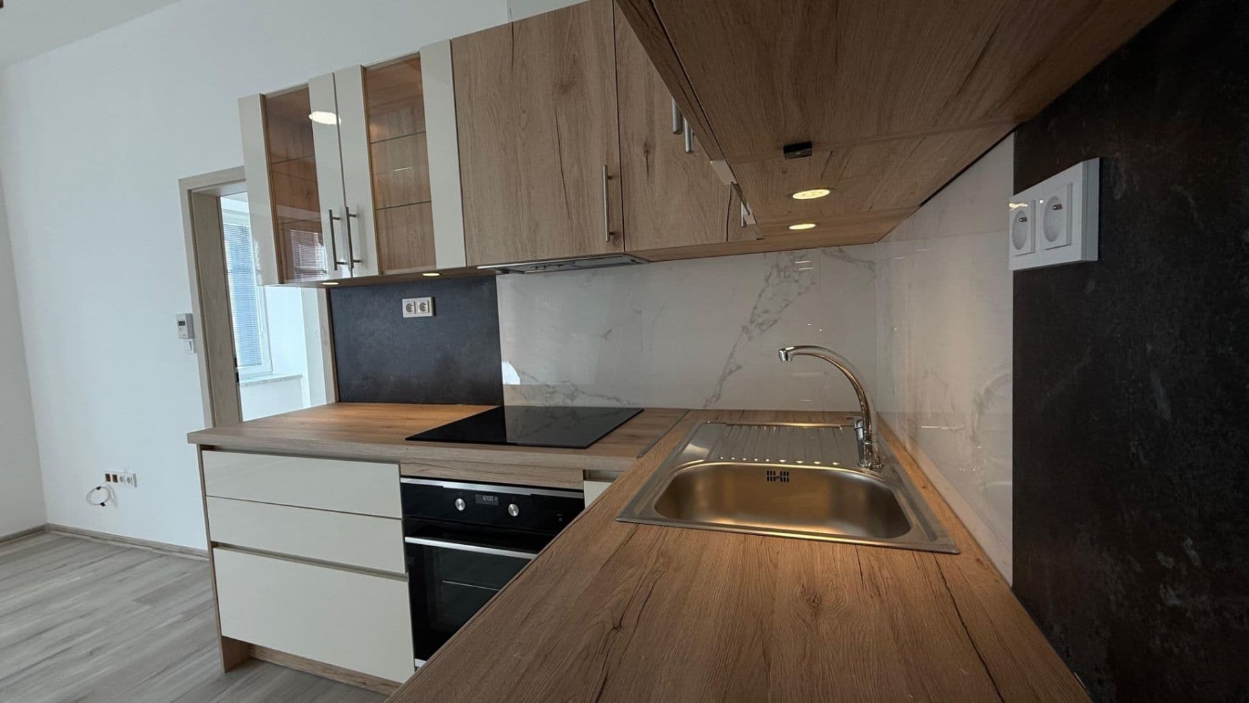 Prenájom bytu 2-izbový 46 m², Železničářská, Jičín, Královéhradecký kraj Prenájom bytu 2-izbový 46 m², Železničářská, Jičín, Královéhradecký kraj