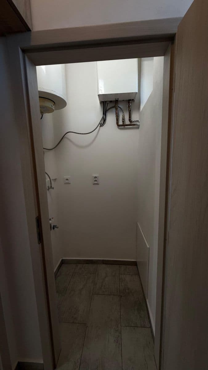Prenájom bytu 2-izbový 46 m², Železničářská, Jičín, Královéhradecký kraj Prenájom bytu 2-izbový 46 m², Železničářská, Jičín, Královéhradecký kraj