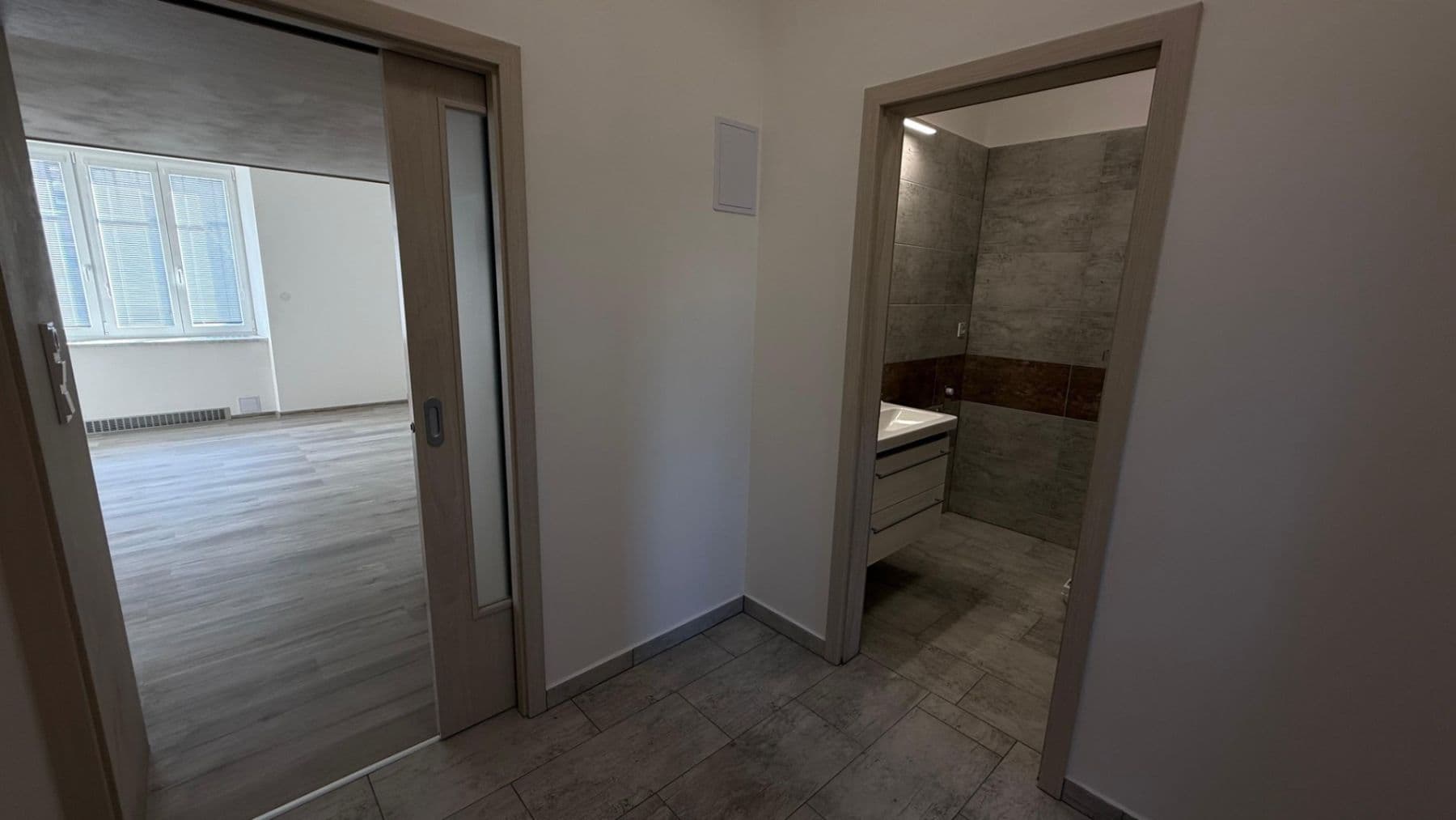 Prenájom bytu 2-izbový 46 m², Železničářská, Jičín, Královéhradecký kraj Prenájom bytu 2-izbový 46 m², Železničářská, Jičín, Královéhradecký kraj
