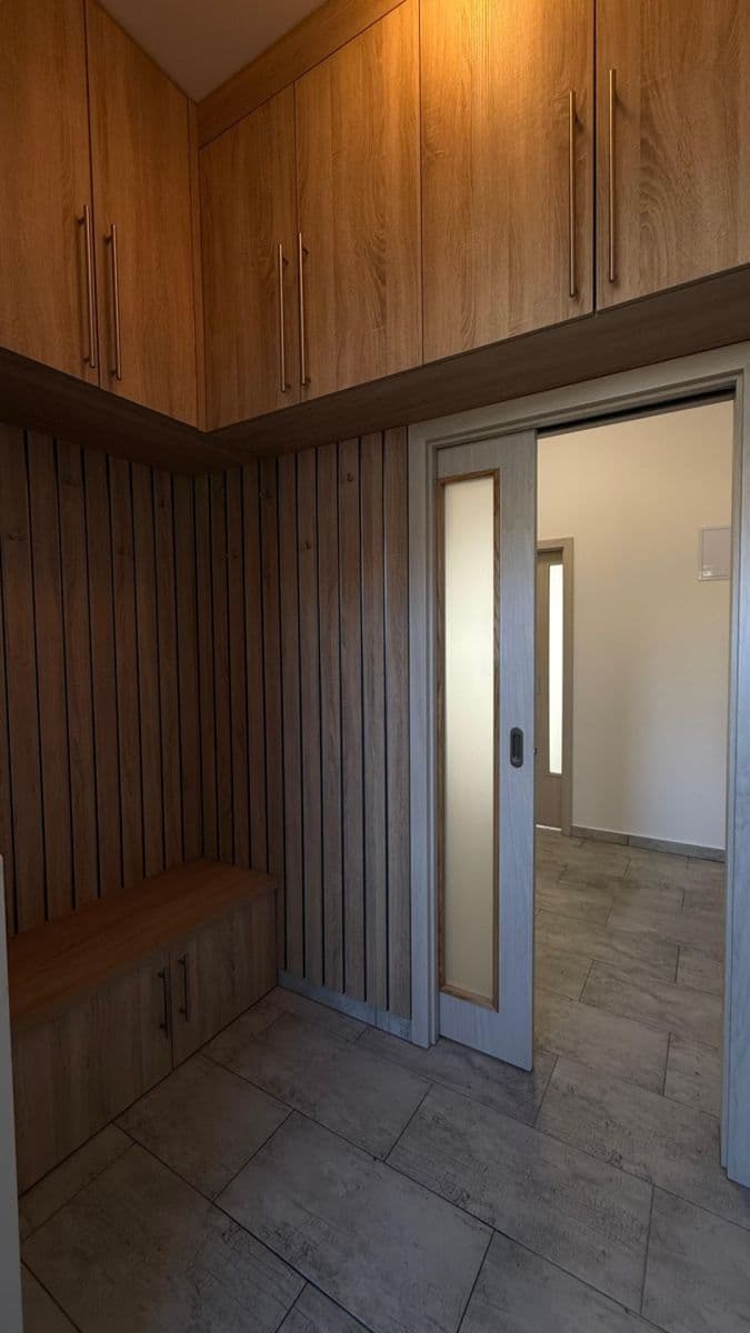 Prenájom bytu 2-izbový 46 m², Železničářská, Jičín, Královéhradecký kraj Prenájom bytu 2-izbový 46 m², Železničářská, Jičín, Královéhradecký kraj