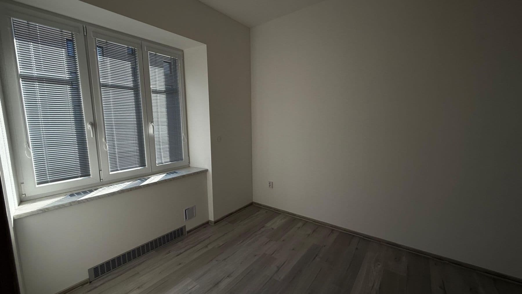 Prenájom bytu 2-izbový 46 m², Železničářská, Jičín, Královéhradecký kraj Prenájom bytu 2-izbový 46 m², Železničářská, Jičín, Královéhradecký kraj