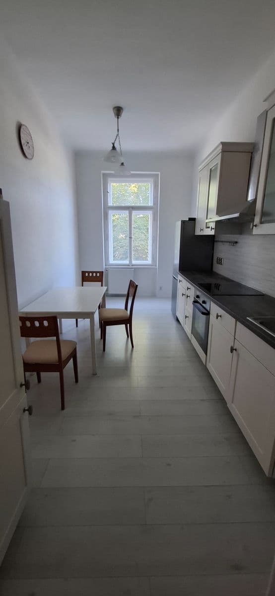 Prenájom bytu 3-izbový 85 m², Na Střelnici, Praha, Praha Prenájom bytu 3-izbový 85 m², Na Střelnici, Praha, Praha