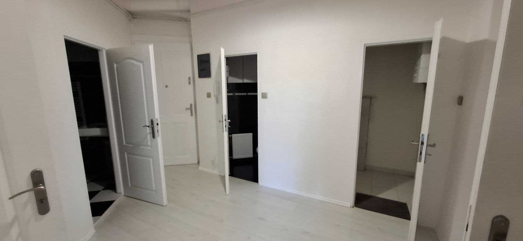 Prenájom bytu 3-izbový 85 m², Na Střelnici, Praha, Praha Prenájom bytu 3-izbový 85 m², Na Střelnici, Praha, Praha