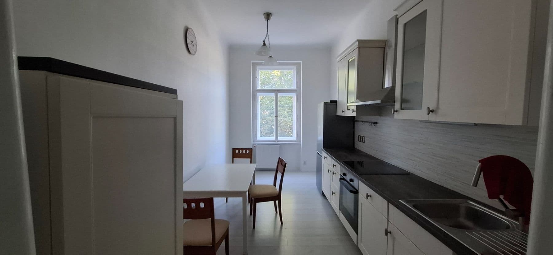 Prenájom bytu 3-izbový 85 m², Na Střelnici, Praha, Praha Prenájom bytu 3-izbový 85 m², Na Střelnici, Praha, Praha