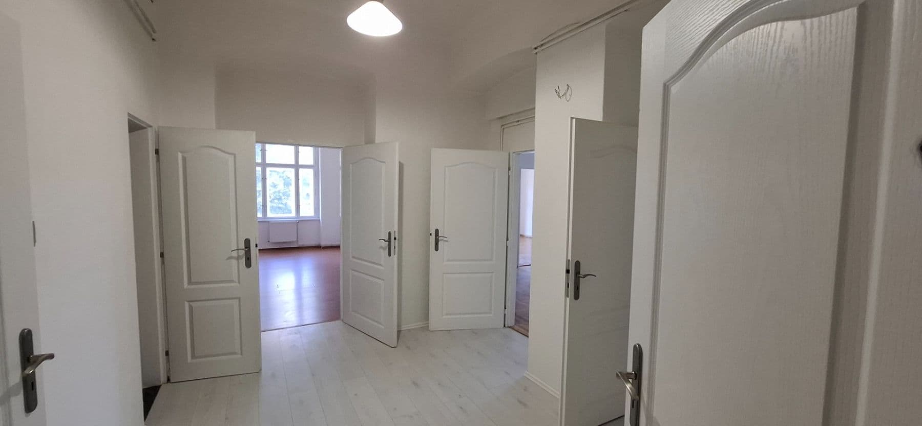 Prenájom bytu 3-izbový 85 m², Na Střelnici, Praha, Praha Prenájom bytu 3-izbový 85 m², Na Střelnici, Praha, Praha