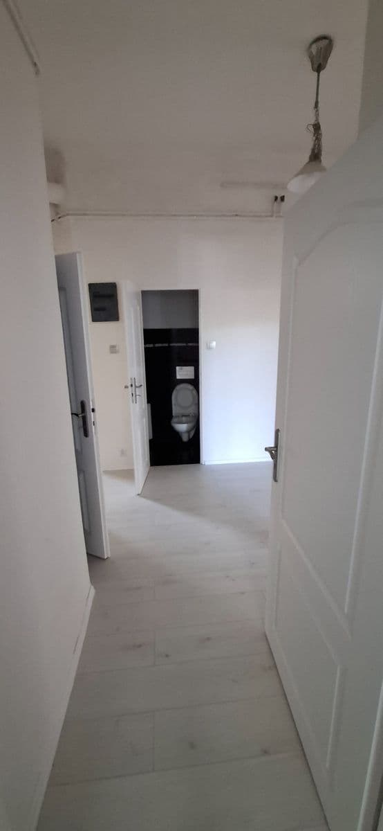 Prenájom bytu 3-izbový 85 m², Na Střelnici, Praha, Praha Prenájom bytu 3-izbový 85 m², Na Střelnici, Praha, Praha