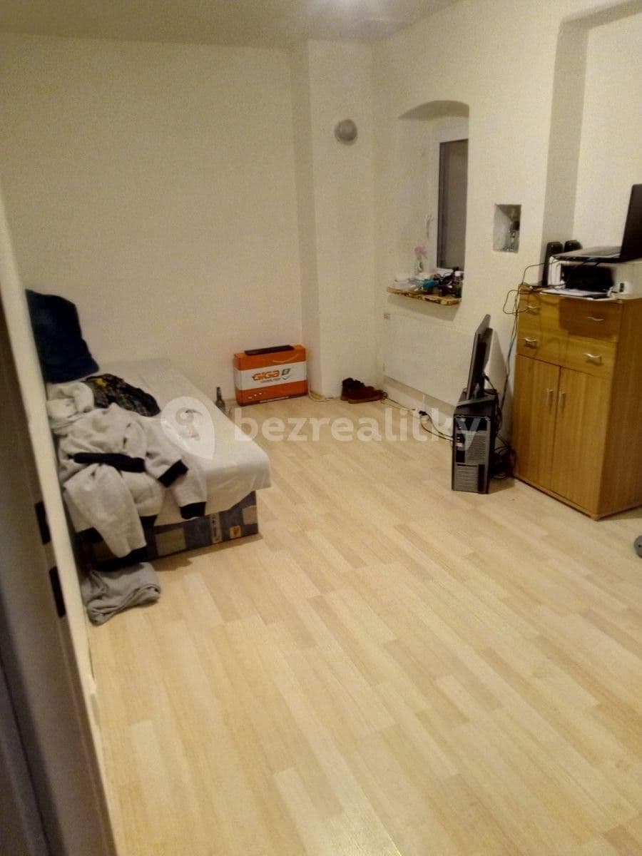 Prenájom bytu 3-izbový 65 m², Jestřabí Lhota, Středočeský kraj Prenájom bytu 3-izbový 65 m², Jestřabí Lhota, Středočeský kraj
