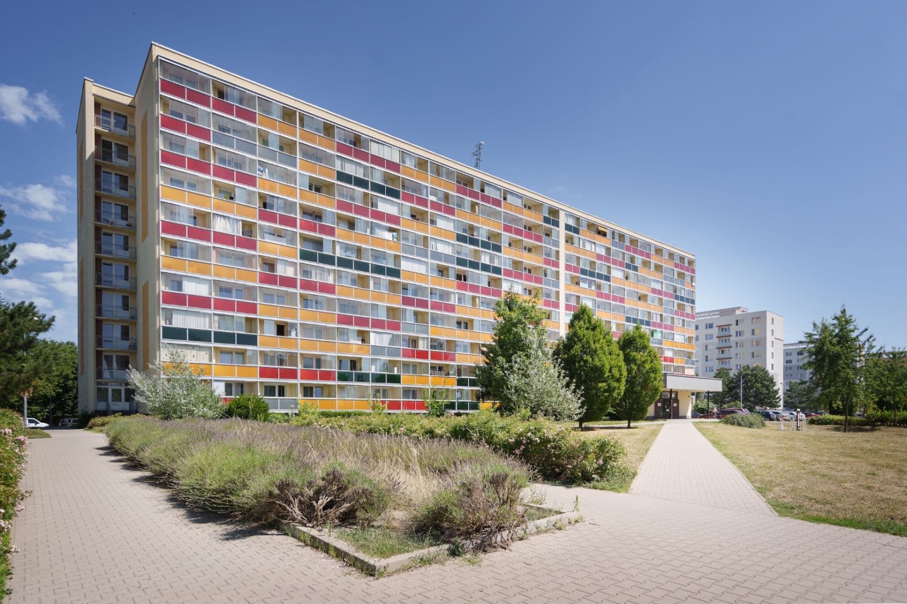 Predaj bytu 1-izbový 35 m², Jana Masaryka, Hradec Králové, Královéhradecký kraj Predaj bytu 1-izbový 35 m², Jana Masaryka, Hradec Králové, Královéhradecký kraj