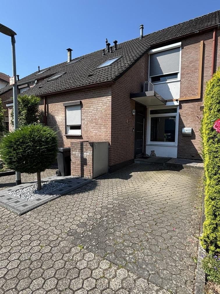 Predaj domu 115 m², pozemok 207 m², Erftstadt, Severné Porýnie - Westfálsko Predaj domu 115 m², pozemok 207 m², Erftstadt, Severné Porýnie - Westfálsko