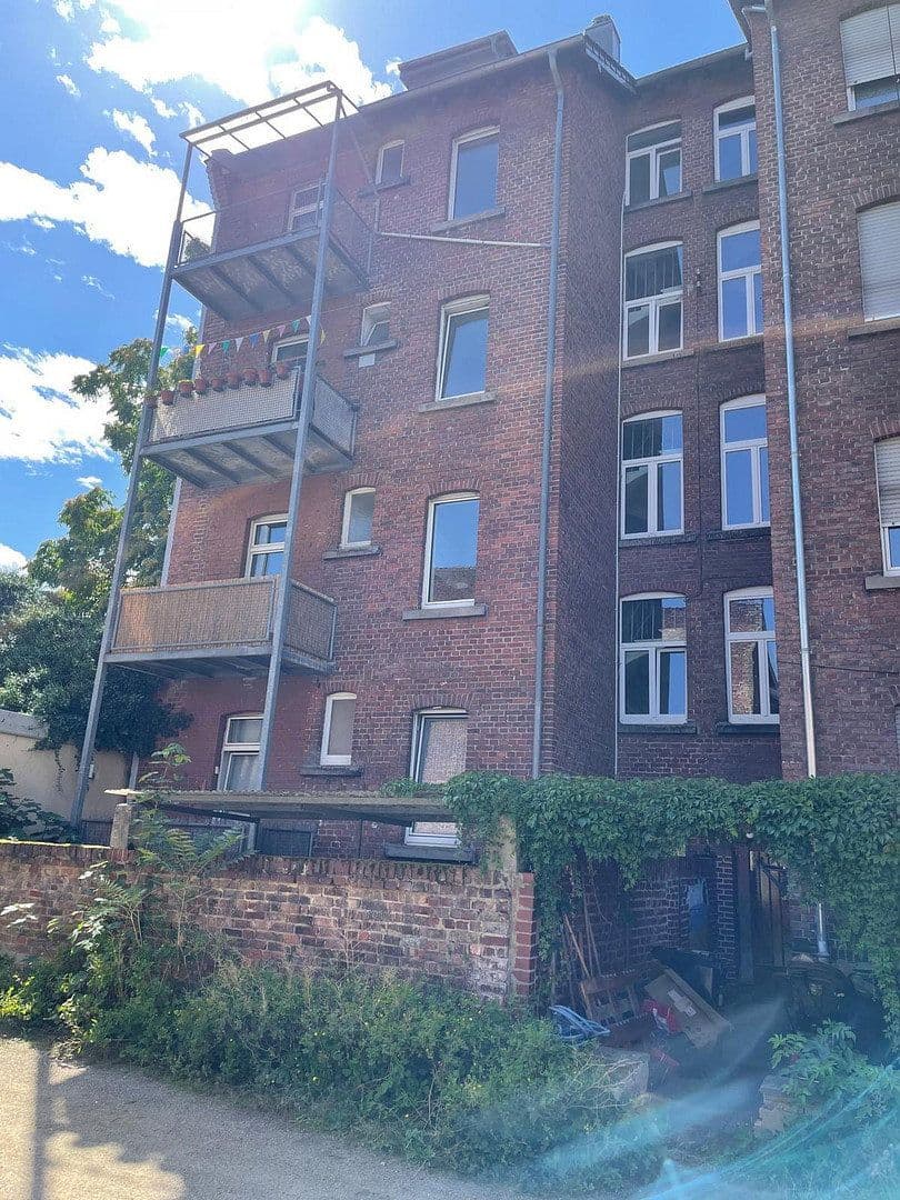Predaj domu 295 m², pozemok 131 m², Beckerstraße 30, Darmstadt, Hesensko Predaj domu 295 m², pozemok 131 m², Beckerstraße 30, Darmstadt, Hesensko