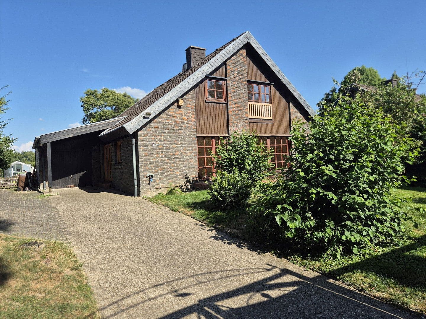 Predaj domu 195 m², pozemok 829 m², Neunkirchen-Seelscheid, Severné Porýnie - Westfálsko Predaj domu 195 m², pozemok 829 m², Neunkirchen-Seelscheid, Severné Porýnie - Westfálsko