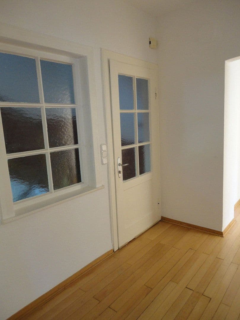 Prenájom bytu 4-izbový 127 m², Göttingen, Dolné Sasko Prenájom bytu 4-izbový 127 m², Göttingen, Dolné Sasko