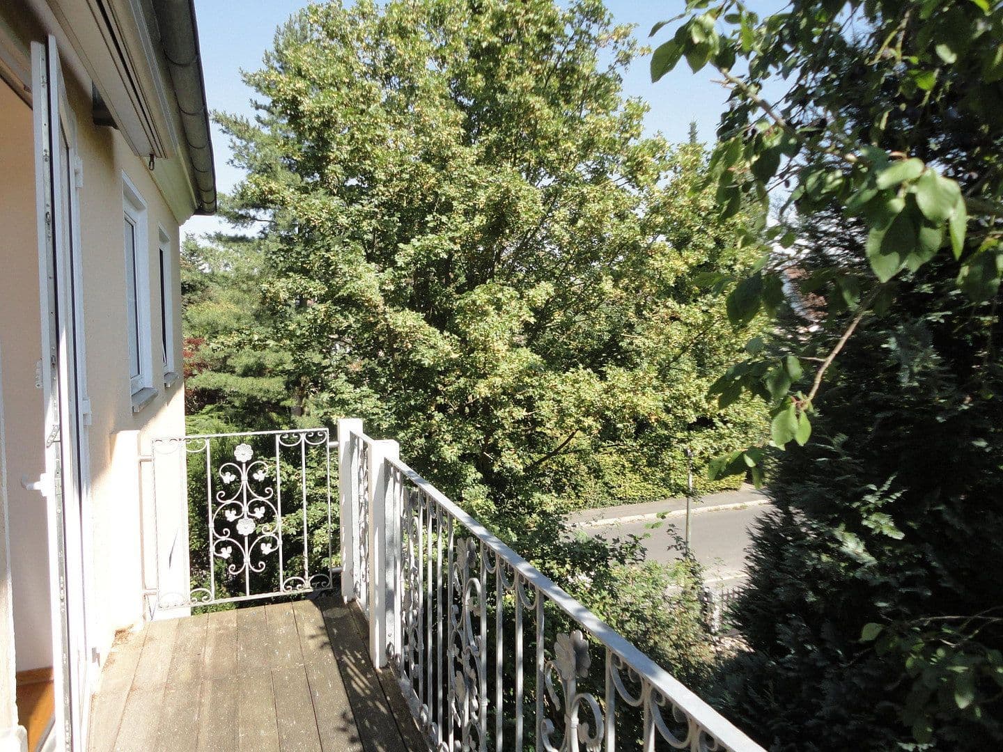 Prenájom bytu 4-izbový 127 m², Göttingen, Dolné Sasko Prenájom bytu 4-izbový 127 m², Göttingen, Dolné Sasko