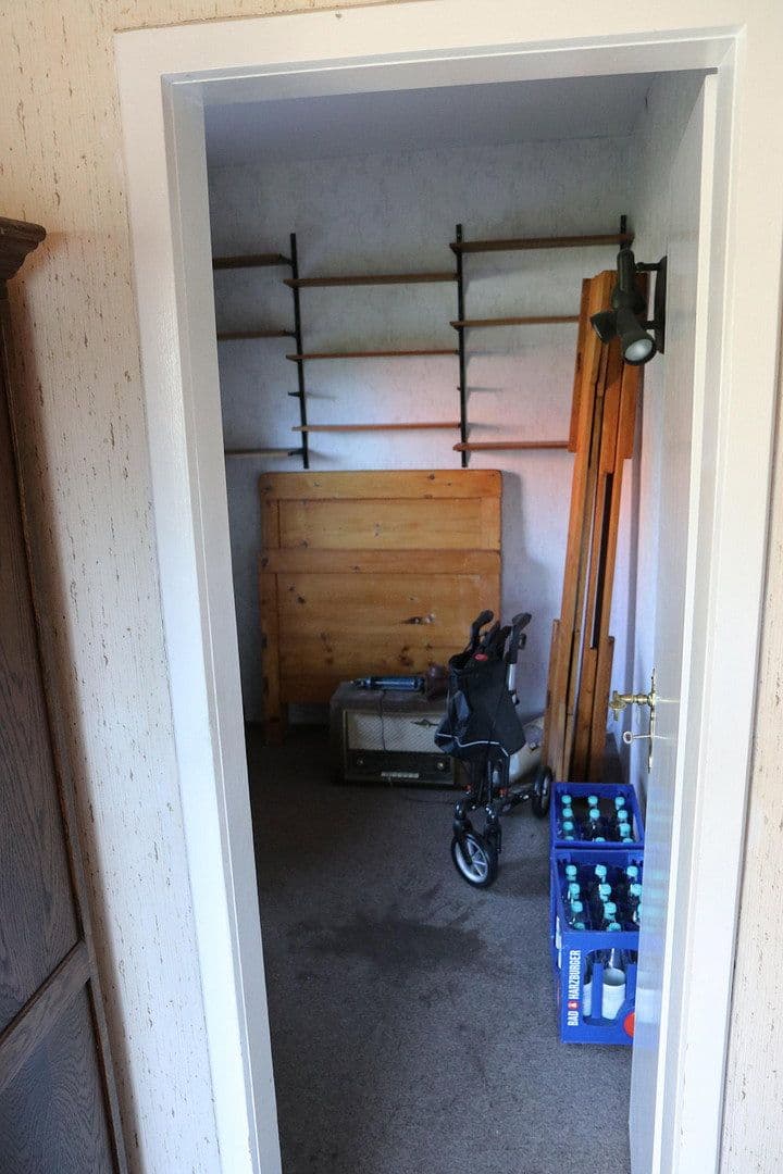 Predaj domu 175 m², pozemok 600 m², Salinenstraße 15, Salzgitter-Thiede, Dolné Sasko Predaj domu 175 m², pozemok 600 m², Salinenstraße 15, Salzgitter-Thiede, Dolné Sasko