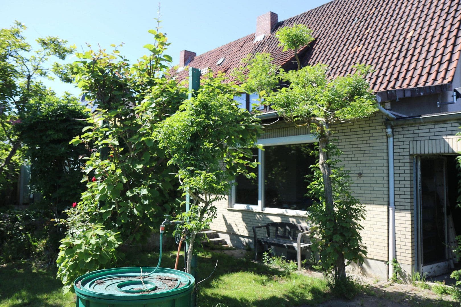 Predaj domu 175 m², pozemok 600 m², Salinenstraße 15, Salzgitter-Thiede, Dolné Sasko Predaj domu 175 m², pozemok 600 m², Salinenstraße 15, Salzgitter-Thiede, Dolné Sasko