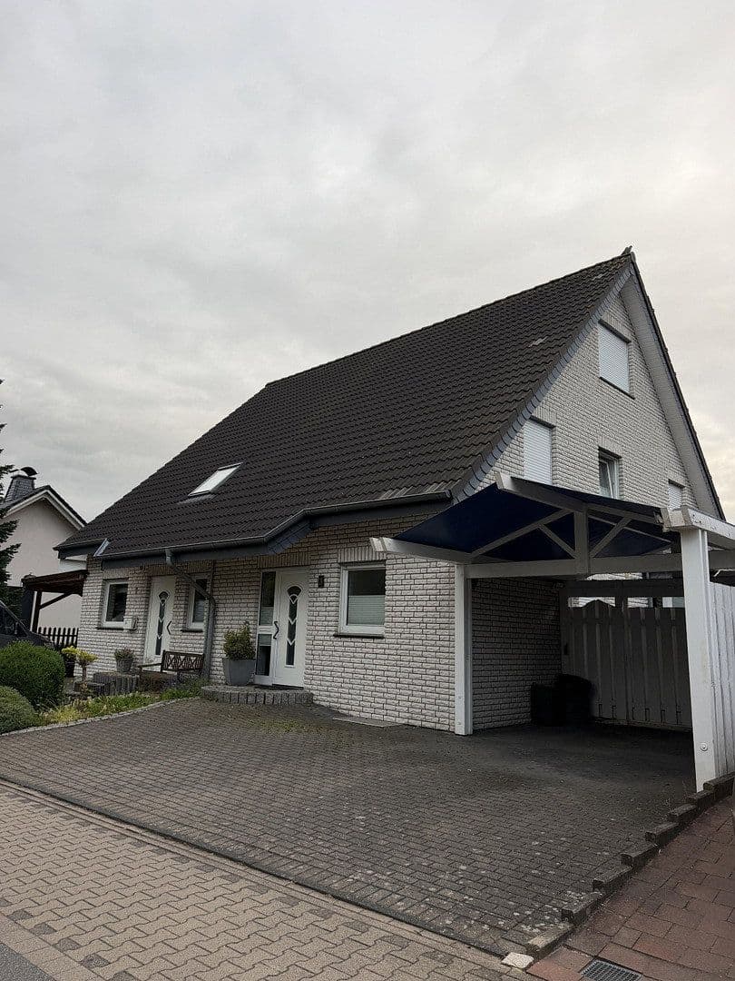 Predaj domu 124 m², pozemok 360 m², Herford, Severné Porýnie - Westfálsko Predaj domu 124 m², pozemok 360 m², Herford, Severné Porýnie - Westfálsko