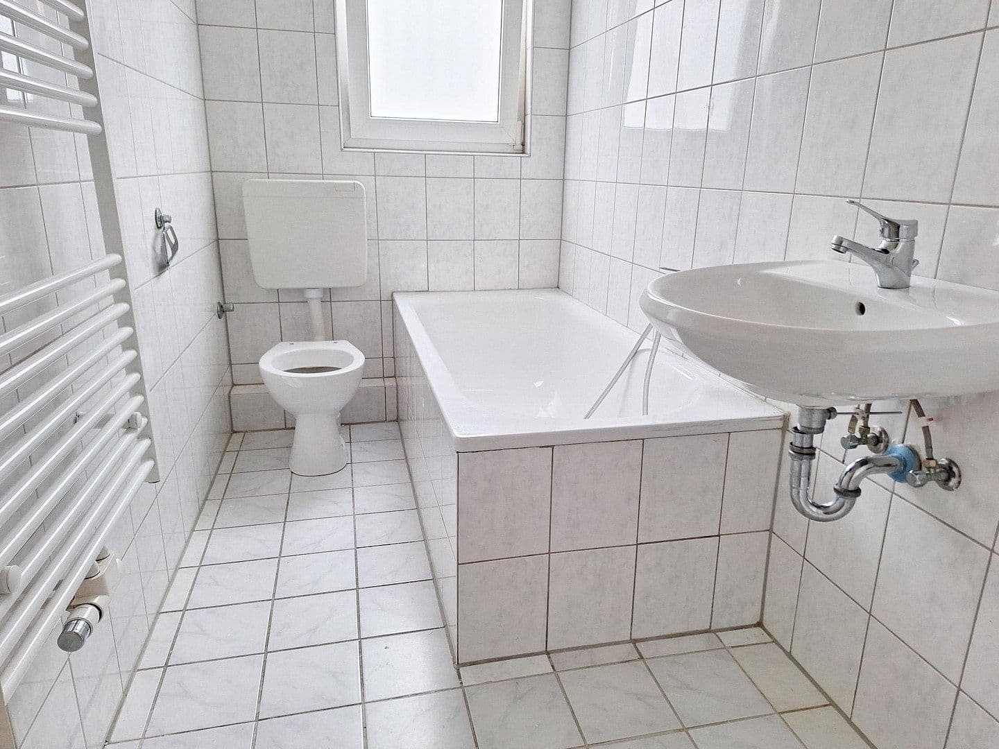 Prenájom bytu 3-izbový 70 m², Bunsenstr. 77, Essen, Severné Porýnie - Westfálsko Prenájom bytu 3-izbový 70 m², Bunsenstr. 77, Essen, Severné Porýnie - Westfálsko