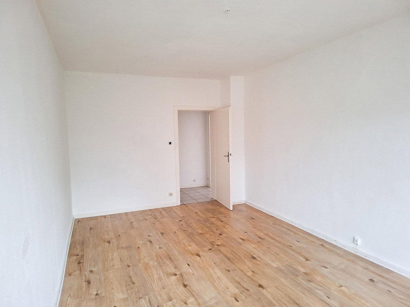 Prenájom bytu 3-izbový 70 m², Bunsenstr. 77, Essen, Severné Porýnie - Westfálsko Prenájom bytu 3-izbový 70 m², Bunsenstr. 77, Essen, Severné Porýnie - Westfálsko
