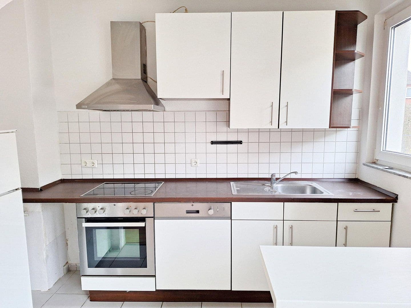 Prenájom bytu 3-izbový 70 m², Bunsenstr. 77, Essen, Severné Porýnie - Westfálsko Prenájom bytu 3-izbový 70 m², Bunsenstr. 77, Essen, Severné Porýnie - Westfálsko
