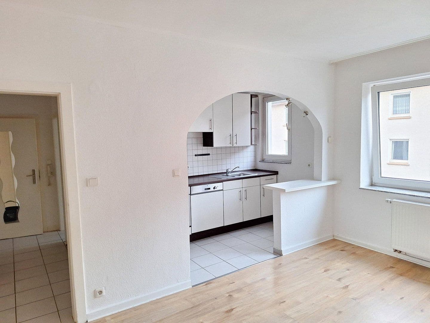 Prenájom bytu 3-izbový 70 m², Bunsenstr. 77, Essen, Severné Porýnie - Westfálsko Prenájom bytu 3-izbový 70 m², Bunsenstr. 77, Essen, Severné Porýnie - Westfálsko