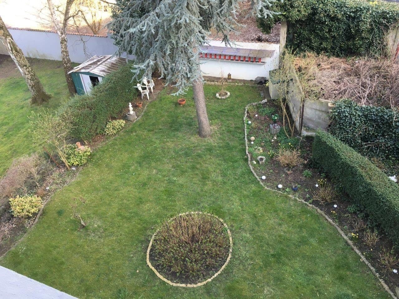 Prenájom bytu 3-izbový 70 m², Bunsenstr. 77, Essen, Severné Porýnie - Westfálsko Prenájom bytu 3-izbový 70 m², Bunsenstr. 77, Essen, Severné Porýnie - Westfálsko