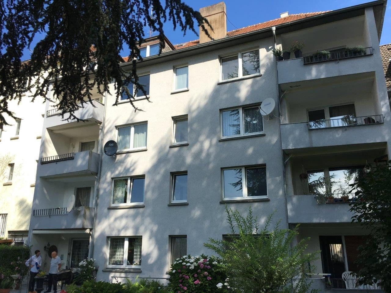 Prenájom bytu 3-izbový 70 m², Bunsenstr. 77, Essen, Severné Porýnie - Westfálsko Prenájom bytu 3-izbový 70 m², Bunsenstr. 77, Essen, Severné Porýnie - Westfálsko