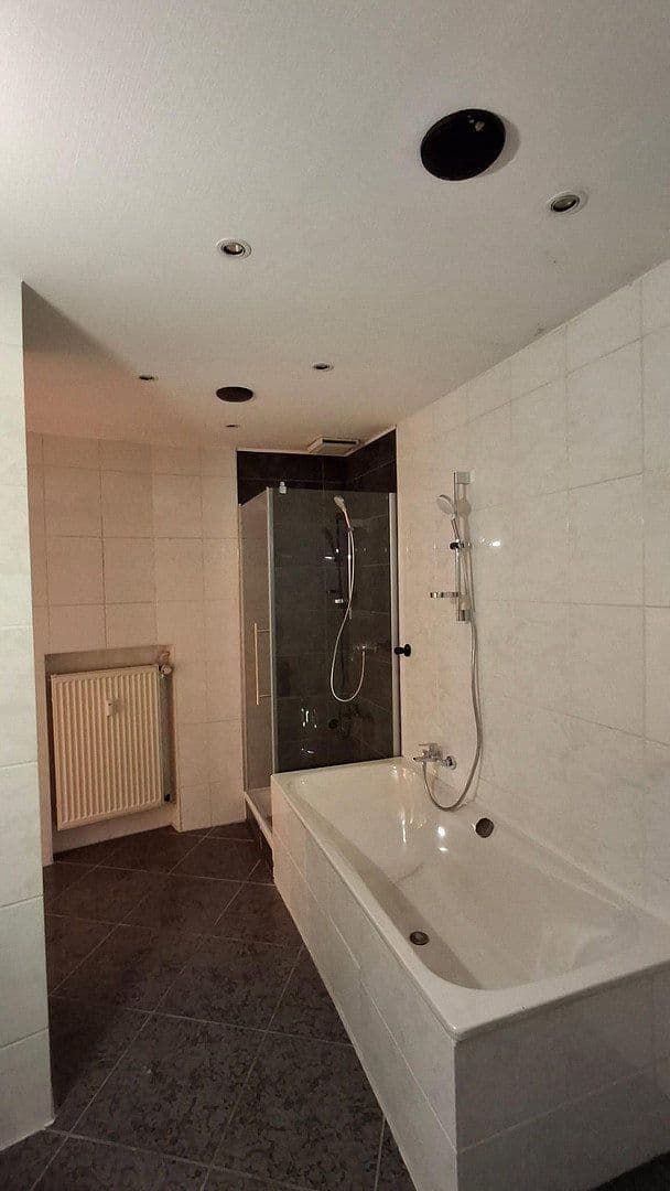 Prenájom bytu 15 m², Rollnerstraße 40, Nürnberg, Bavorsko Prenájom bytu 15 m², Rollnerstraße 40, Nürnberg, Bavorsko