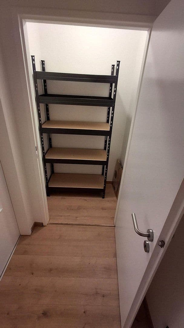 Prenájom bytu 15 m², Rollnerstraße 40, Nürnberg, Bavorsko Prenájom bytu 15 m², Rollnerstraße 40, Nürnberg, Bavorsko