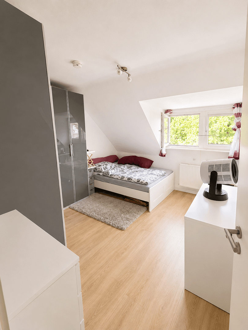 Prenájom bytu 3-izbový 60 m², Oberhausen, Severné Porýnie - Westfálsko Prenájom bytu 3-izbový 60 m², Oberhausen, Severné Porýnie - Westfálsko