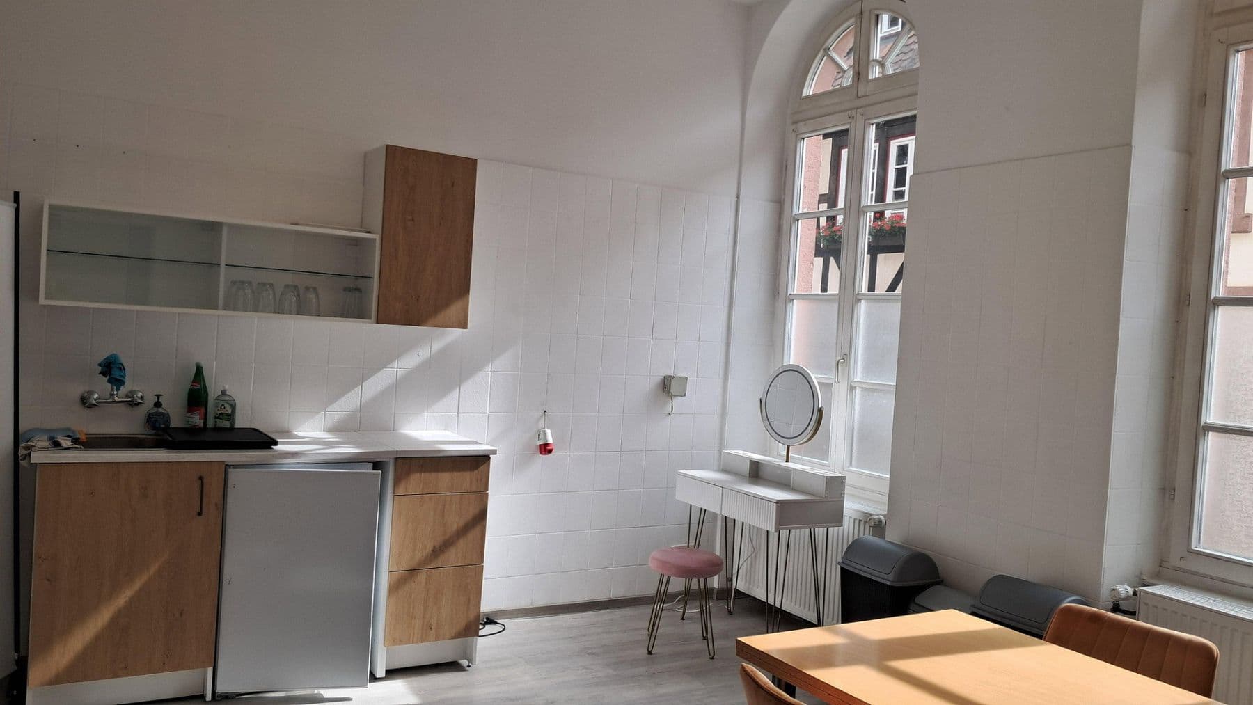 Prenájom kancelárie 93 m², Hauptstraße 94, Neustadt an der Weinstraße, Porýnie-Falcko Prenájom kancelárie 93 m², Hauptstraße 94, Neustadt an der Weinstraße, Porýnie-Falcko