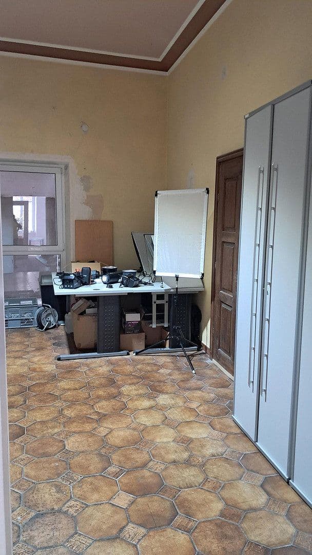 Prenájom kancelárie 93 m², Hauptstraße 94, Neustadt an der Weinstraße, Porýnie-Falcko Prenájom kancelárie 93 m², Hauptstraße 94, Neustadt an der Weinstraße, Porýnie-Falcko