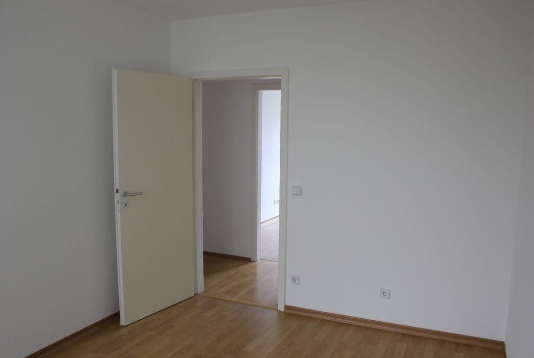 Predaj bytu 4-izbový 100 m², Münchener Straße, Berlin, Berlín Predaj bytu 4-izbový 100 m², Münchener Straße, Berlin, Berlín