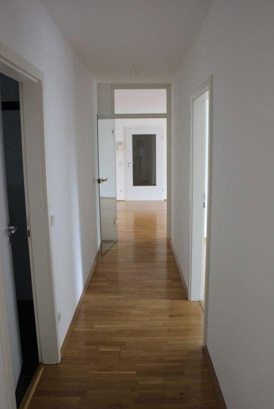 Predaj bytu 4-izbový 100 m², Münchener Straße, Berlin, Berlín Predaj bytu 4-izbový 100 m², Münchener Straße, Berlin, Berlín